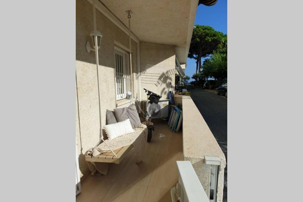 Apartamento 1ª Linea De Mar Cambrils Vilafortuny Екстериор снимка